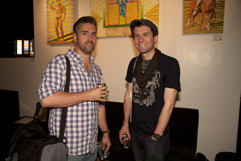 Taji Gallery Bar Bomb 08