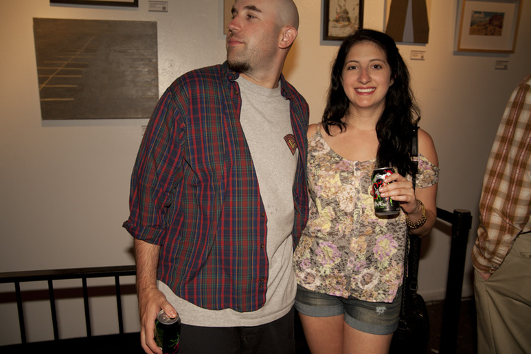 Taji Gallery Bar Bomb 16